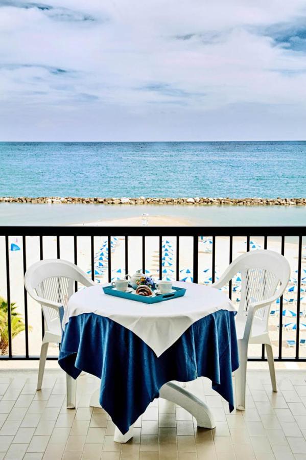 Tourist Residence San Benedetto del Tronto Exterior foto