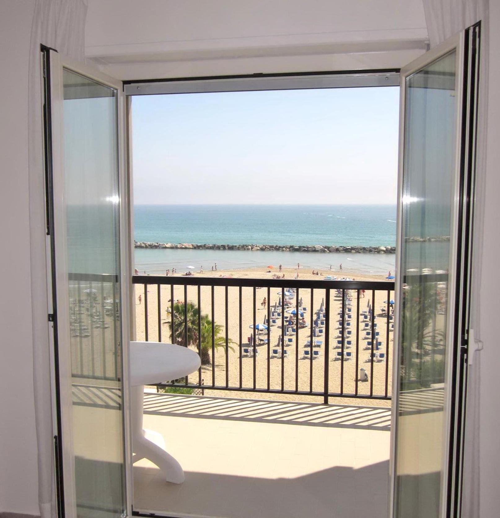 Tourist Residence San Benedetto del Tronto Zimmer foto