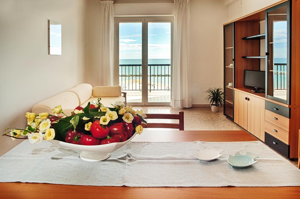 Tourist Residence San Benedetto del Tronto Zimmer foto
